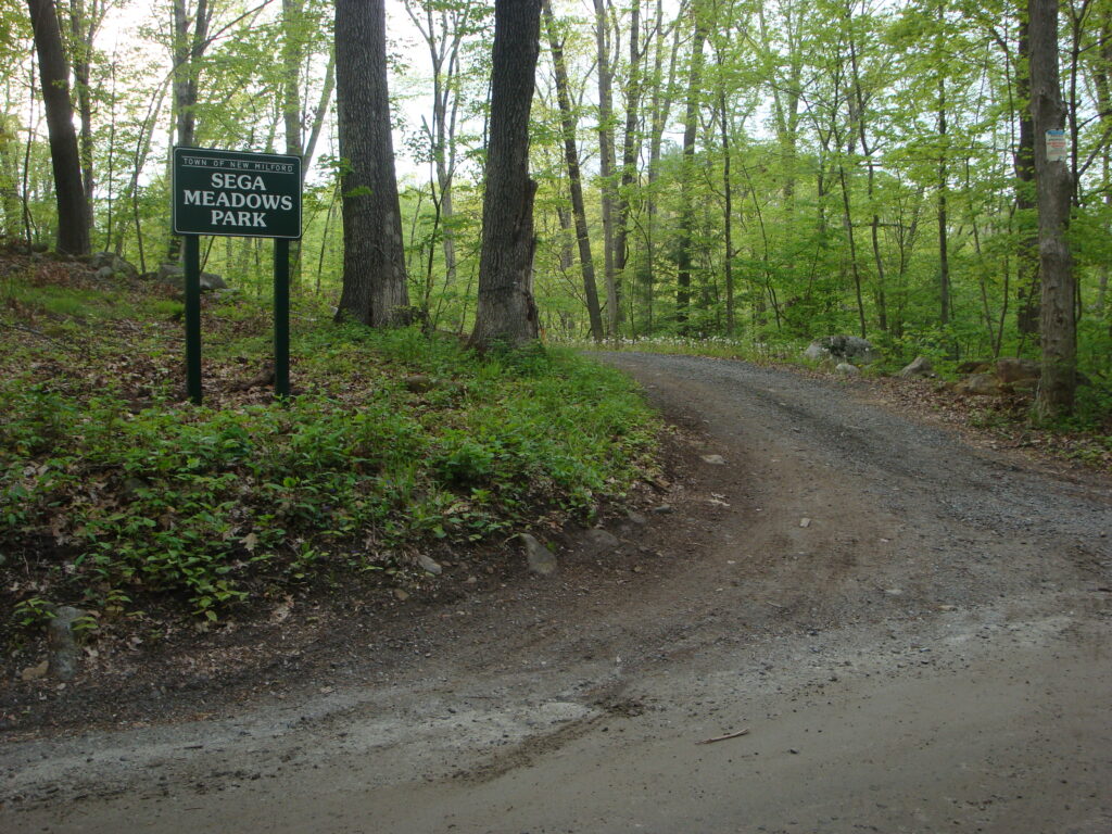 Northern entrance to Sega Meadows Park on River Road
